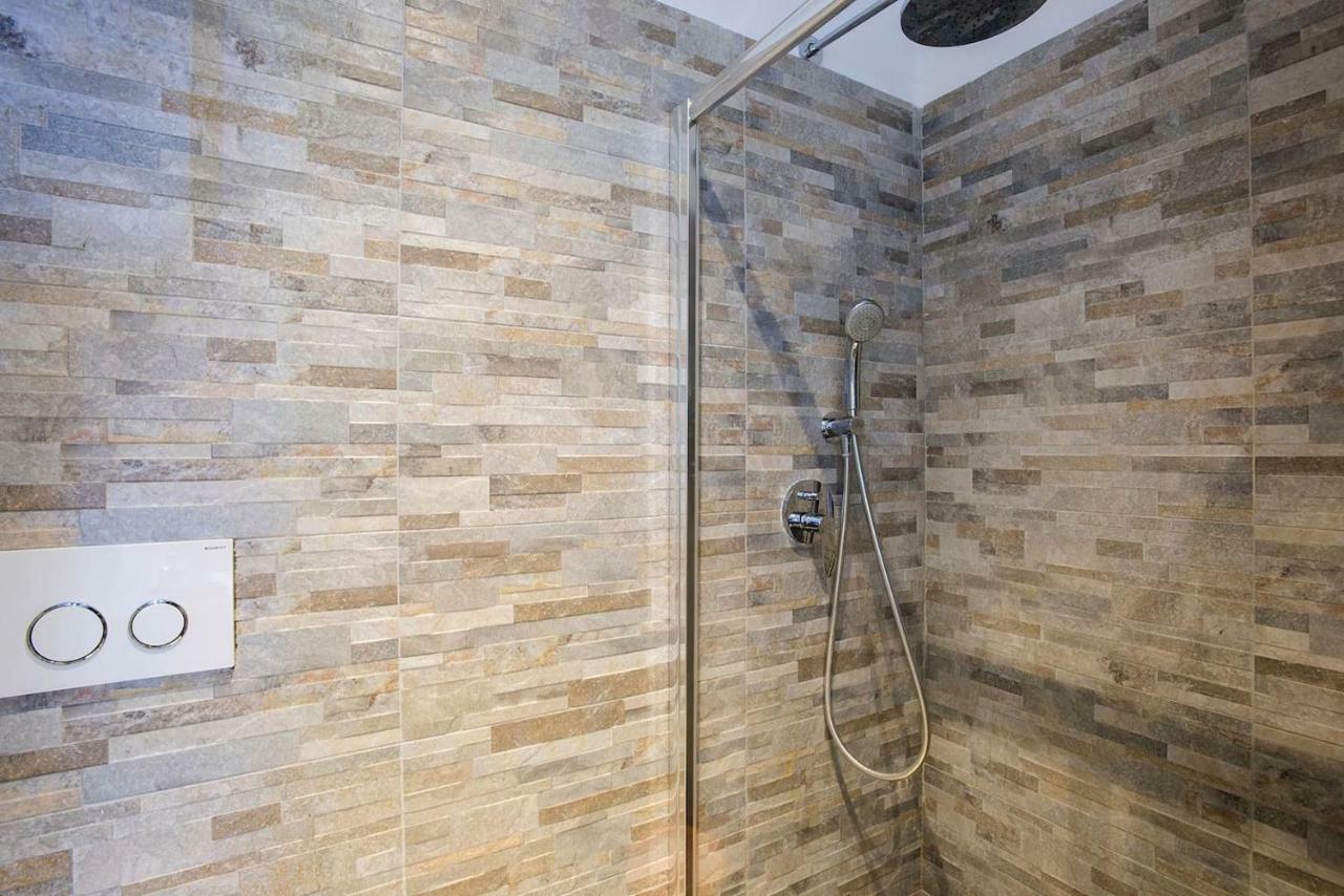 La Finestra Su Fontana Di Trevi - Charming View Apartment Roma Ngoại thất bức ảnh